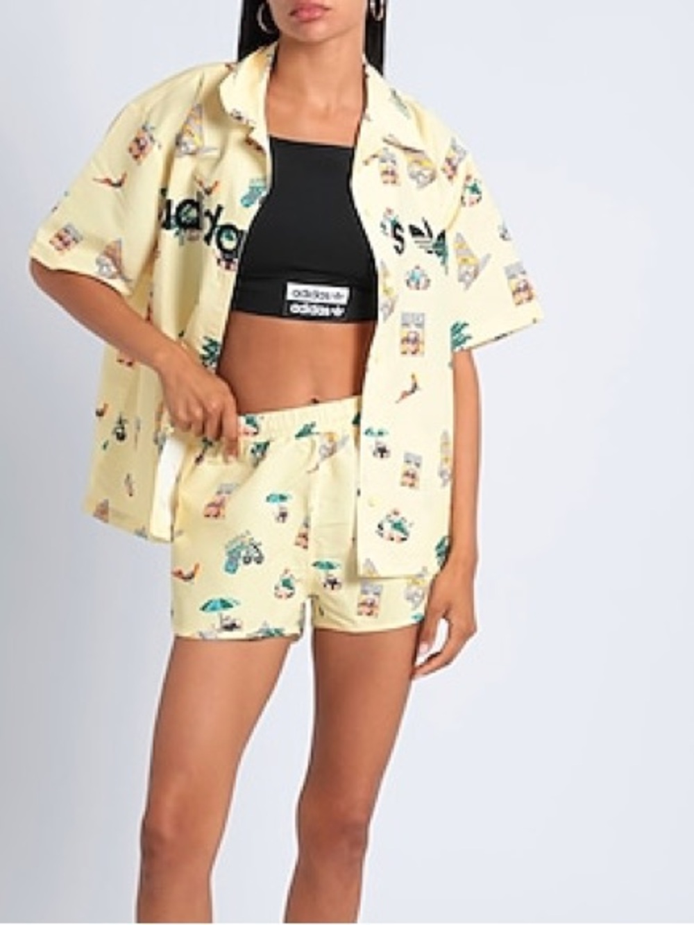 Adidas Womens Butter Yellow Originals Graphic Shorts•Beach•Retro•summer•80’s•XS - Picture 3 of 16
